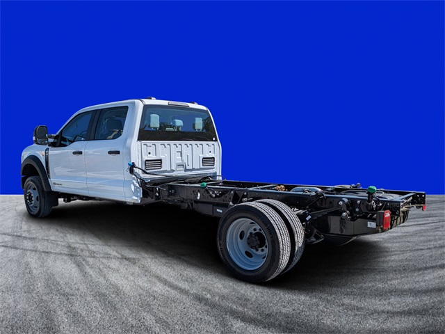 2025 Ford F-550 XL photo 4