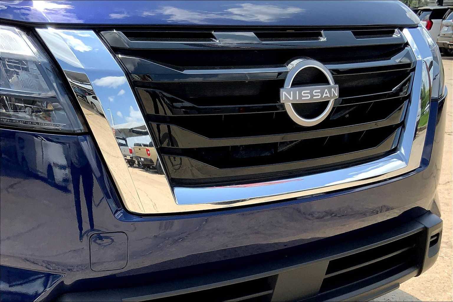 2025 Nissan Pathfinder SV photo 26
