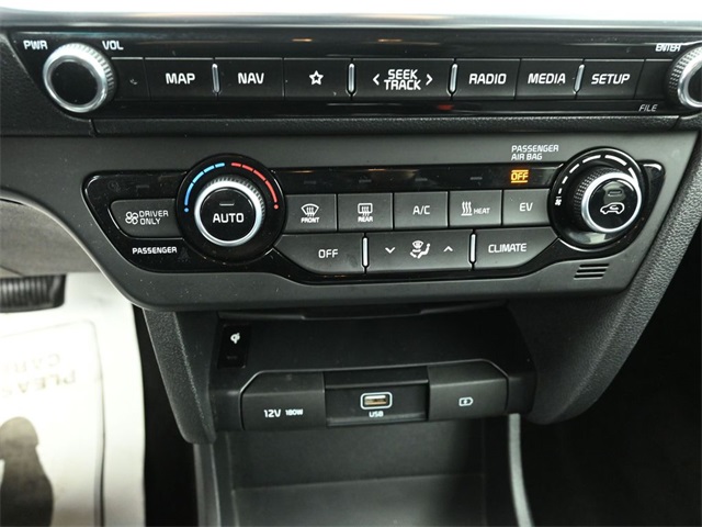 2022 KIA NIRO - Image 18