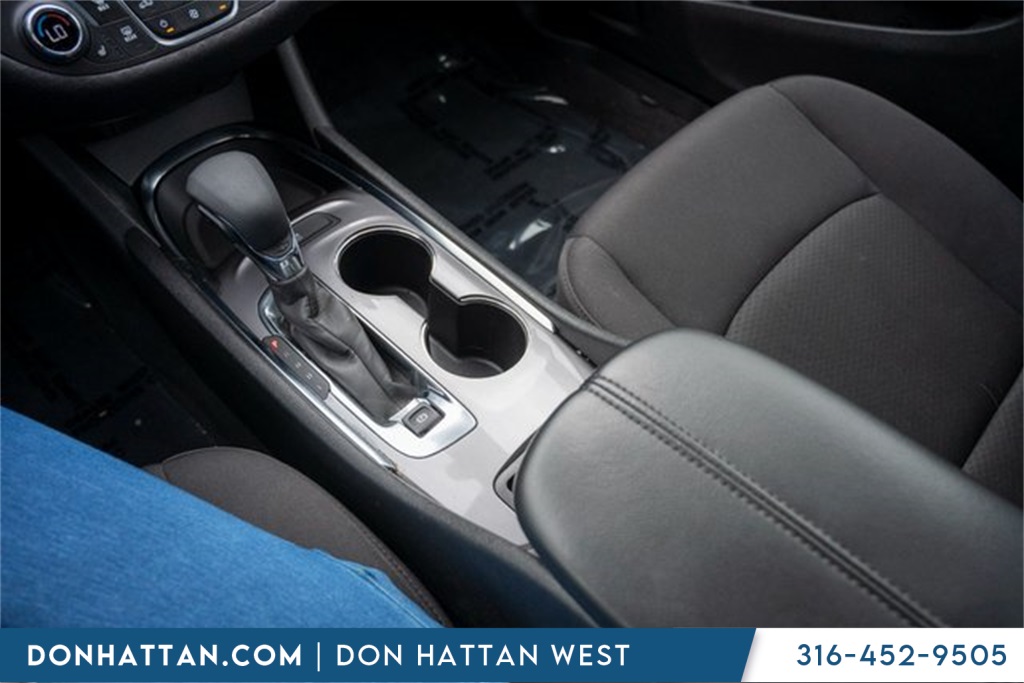 2023 Chevrolet Malibu 1LT photo 12