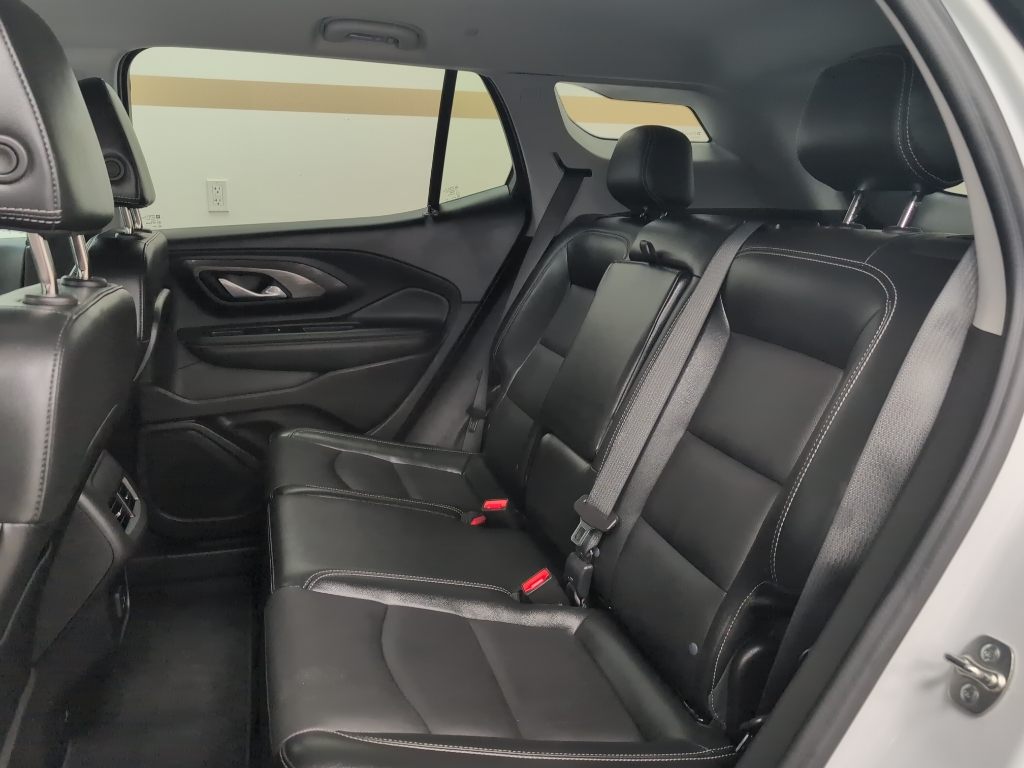 2024 Gmc Terrain SLT photo 14