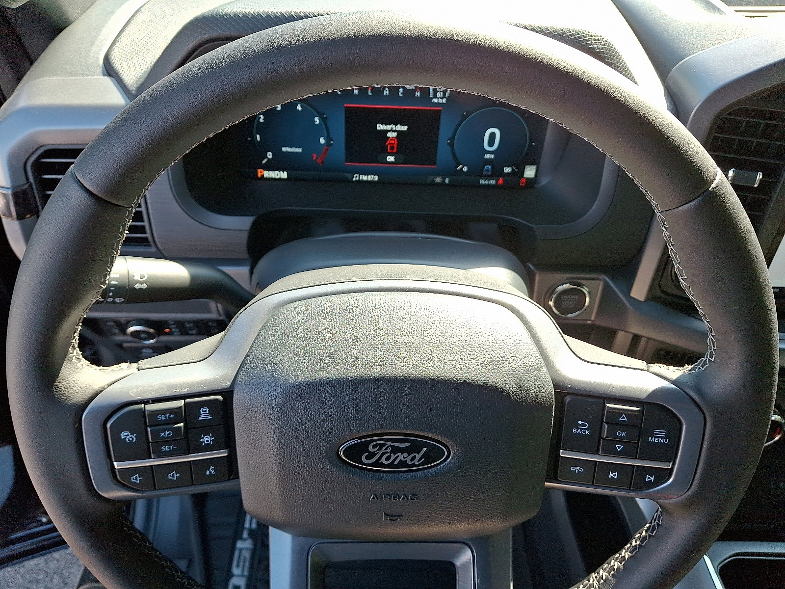 2025 Ford F-150 XLT photo 8