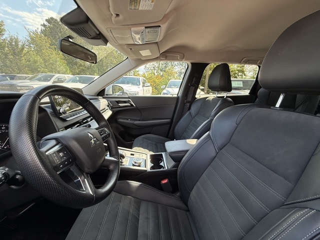 2024 Mitsubishi Outlander SE photo 7