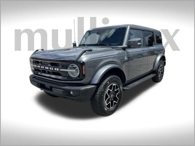2023 Ford Bronco Outer Banks photo 15