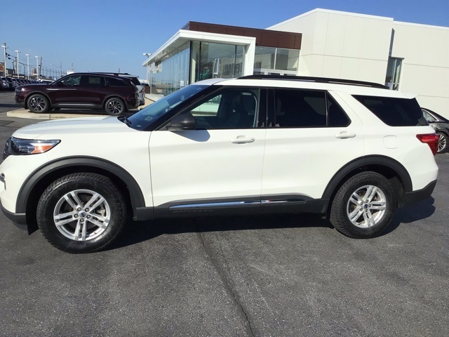 2022 Ford Explorer XLT photo 4