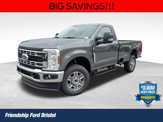 2025 Ford F-350 Super Duty XLT's photo