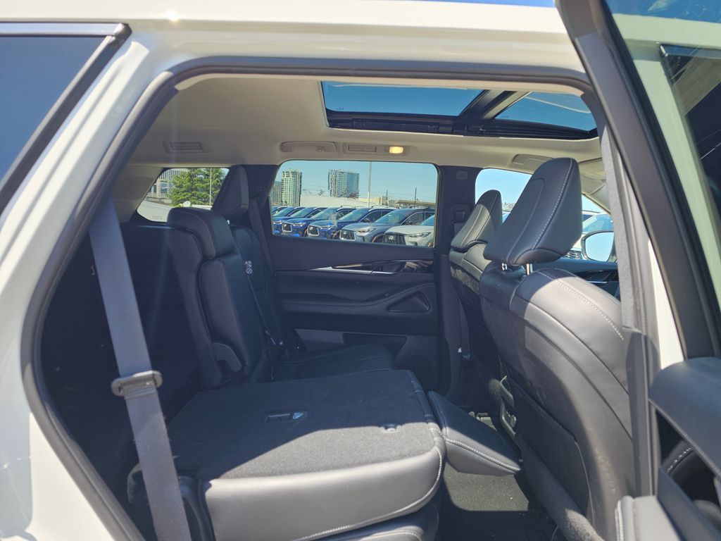 2024 Infiniti QX60 Pure AWD photo 12