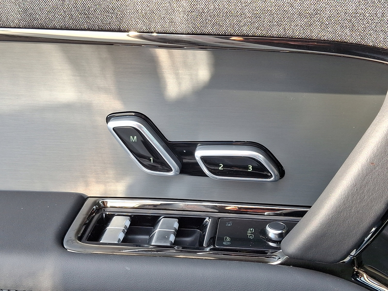 2025 Land Rover Range Rover Sport SE photo 26