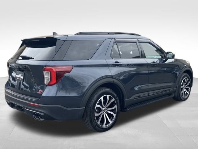 2022 Ford Explorer ST photo 3