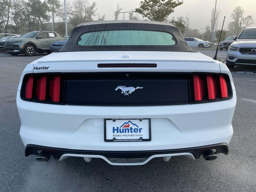 2017 Ford Mustang EcoBoost Premium photo 26