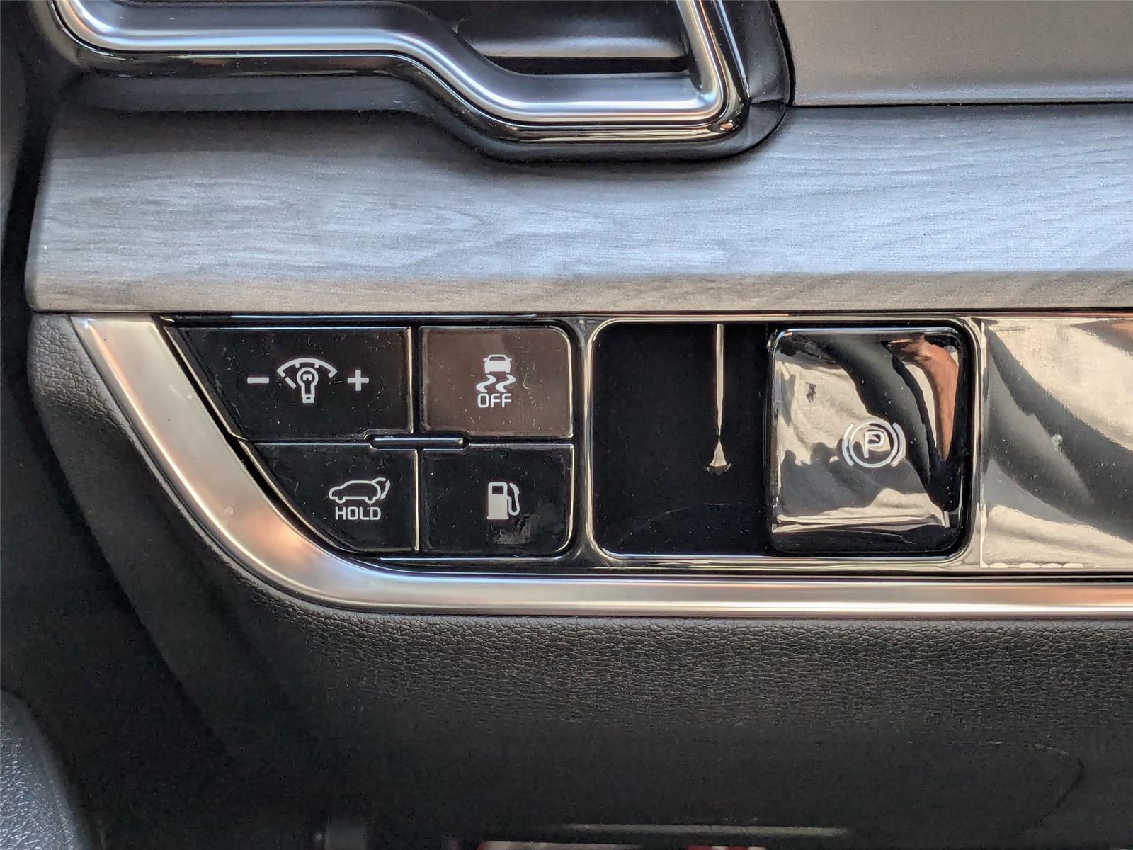 2025 Kia Sportage Plug-In Hybrid X-Line photo 16