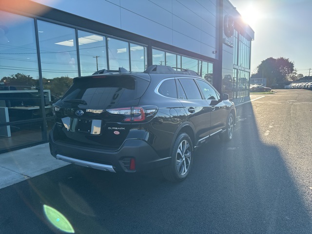 2021 Subaru Outback Limited photo 2
