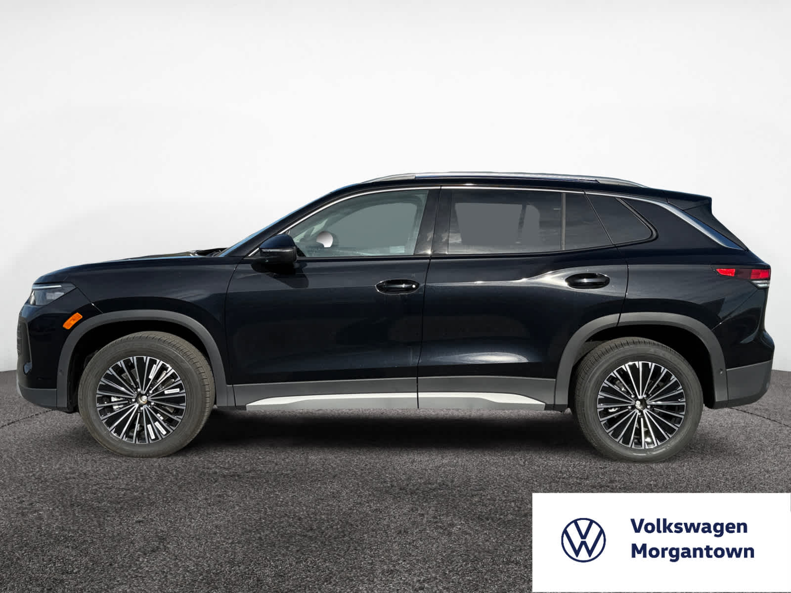 2026 Volkswagen Tiguan S photo 2