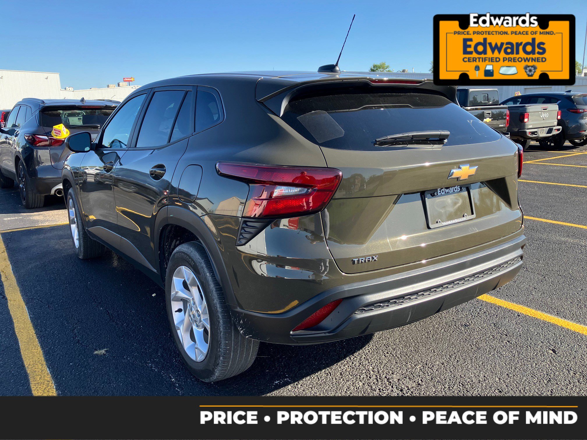 2024 Chevrolet Trax LS photo 2