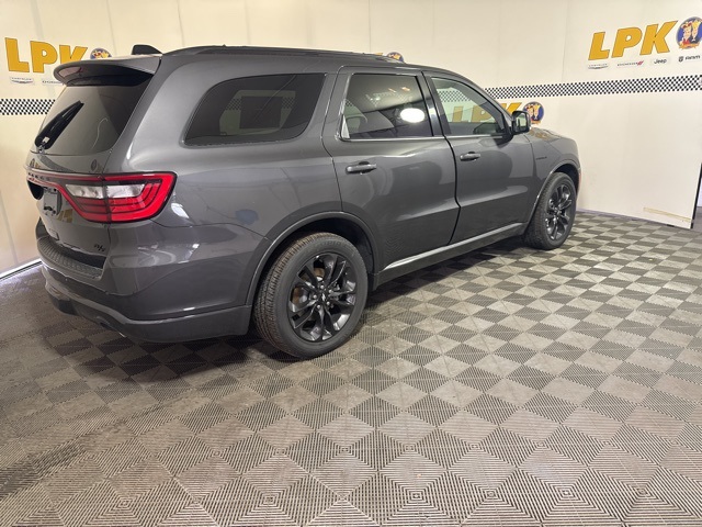 2025 Dodge Durango R/T Plus photo 3