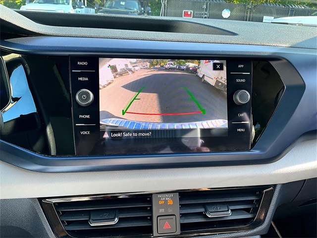 2023 Volkswagen Taos SE photo 25