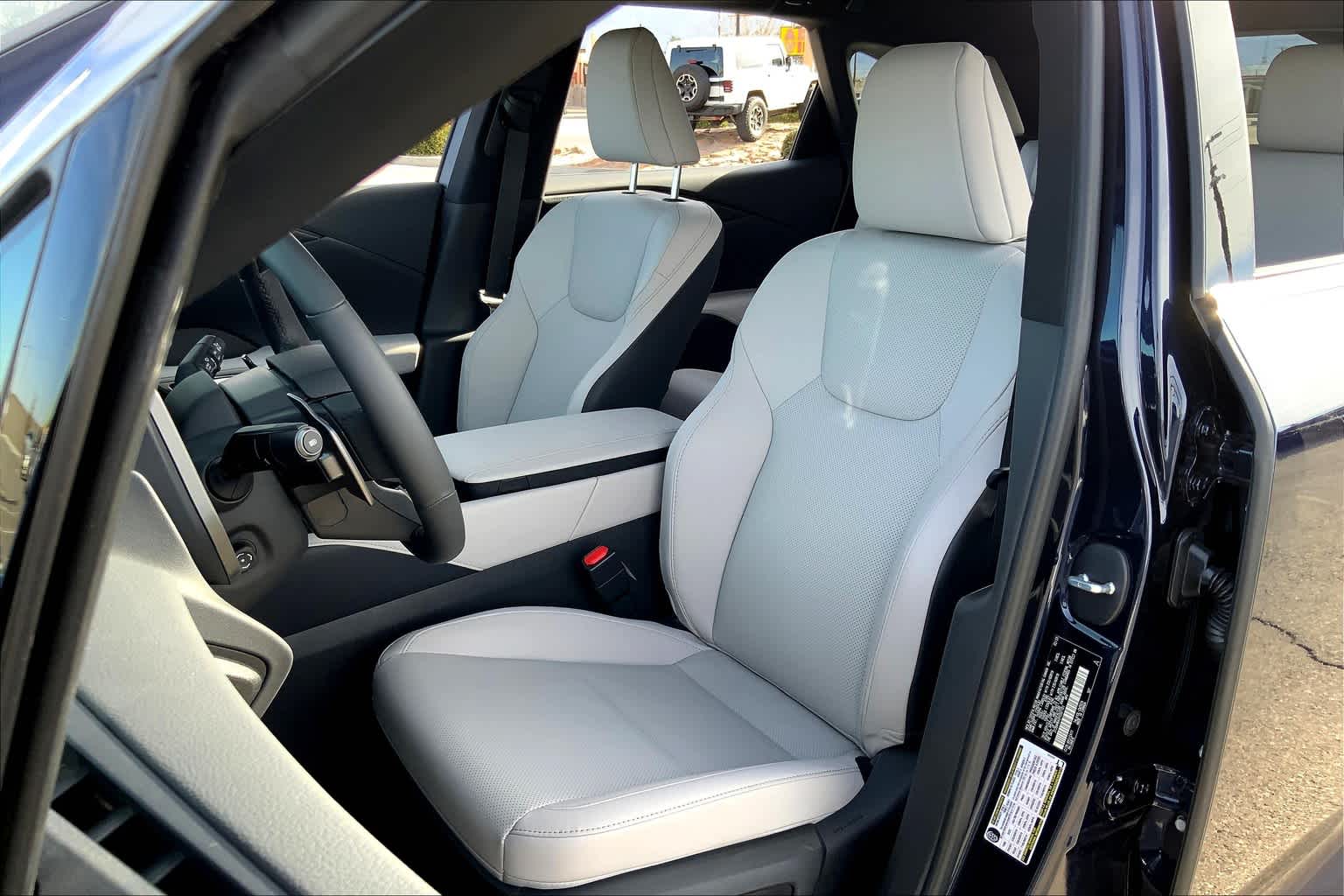 2023 Lexus RX Premium photo 7