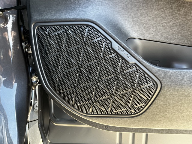 2025 Toyota RAV4 LE photo 19