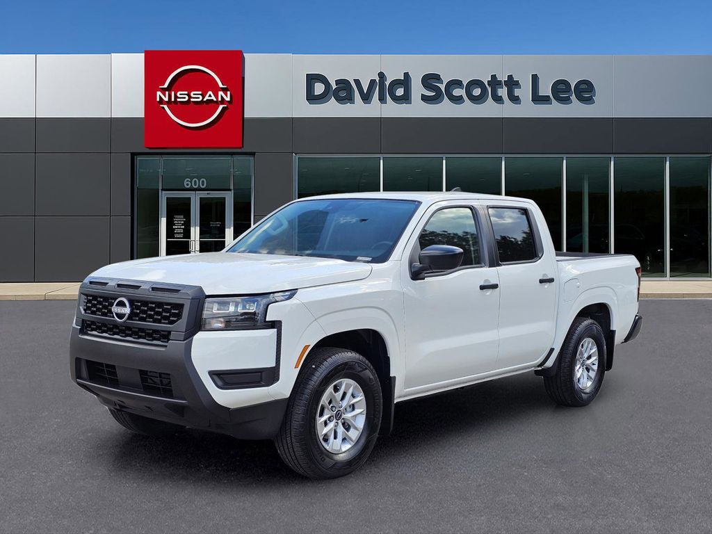 2026 Nissan Frontier S's photo