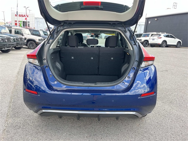 2023 Nissan Leaf S photo 11