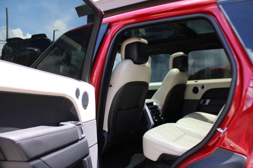 2022 Land Rover Range Rover Sport HSE Silver Edition photo 28
