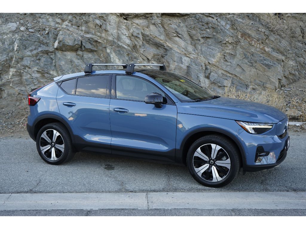 2023 Volvo C40 Recharge Plus photo 2