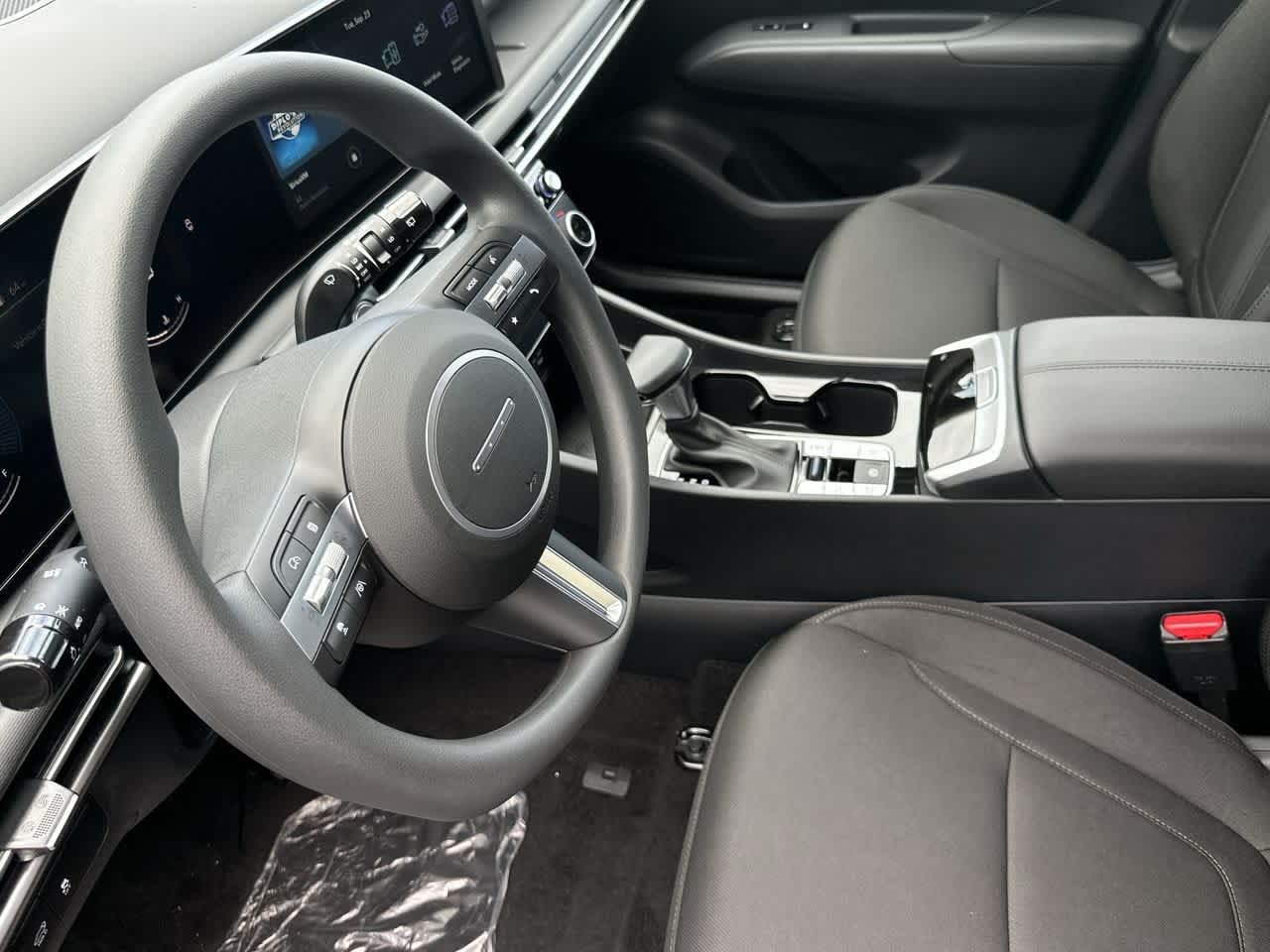 2026 Hyundai Tucson SEL photo 11