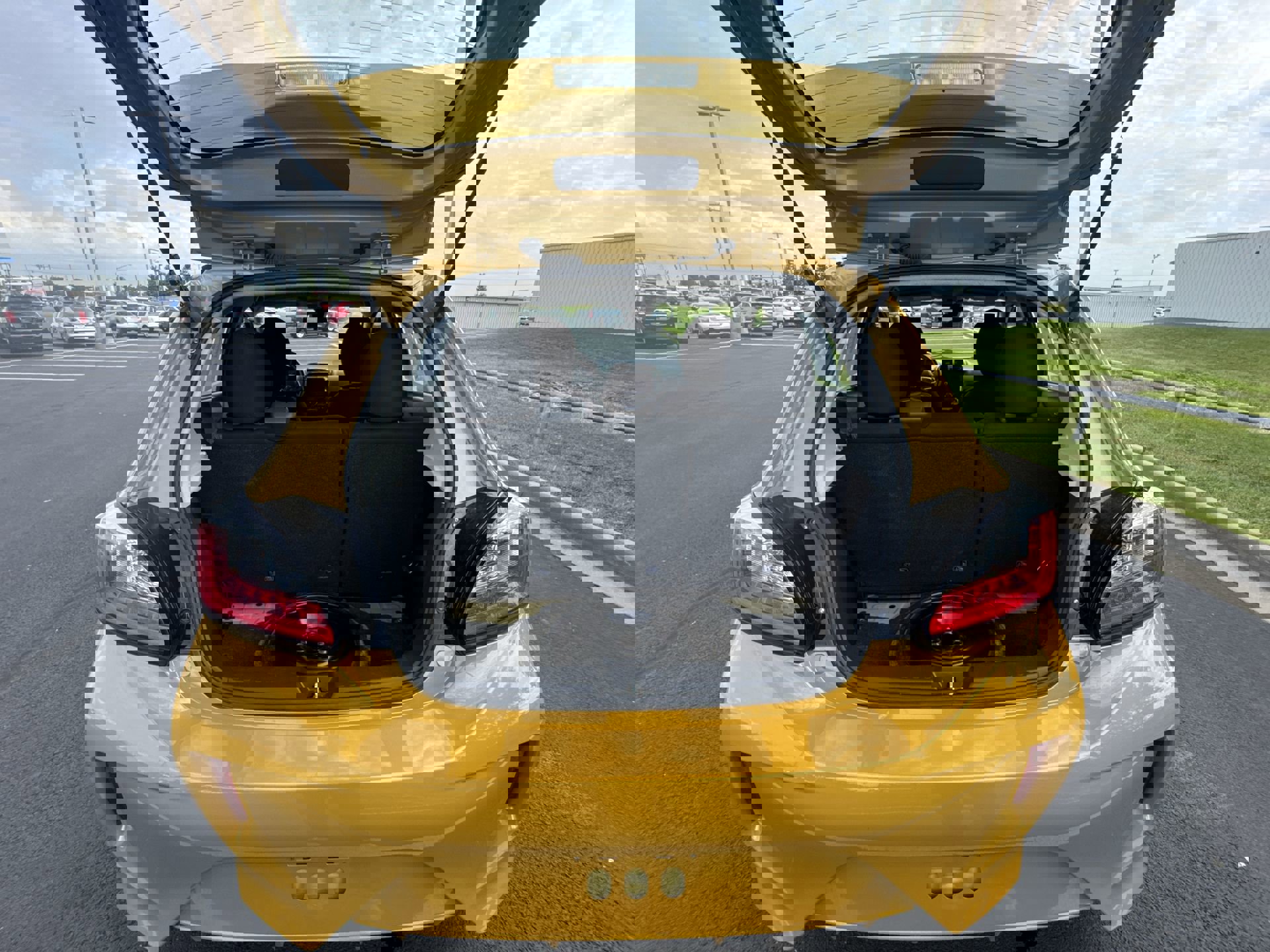 2023 Mitsubishi Mirage ES photo 23