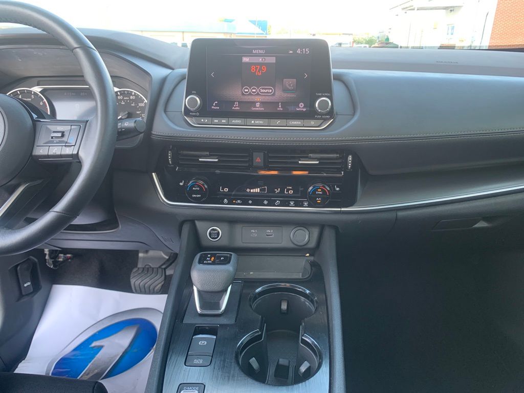 2023 Nissan Rogue SV photo 22