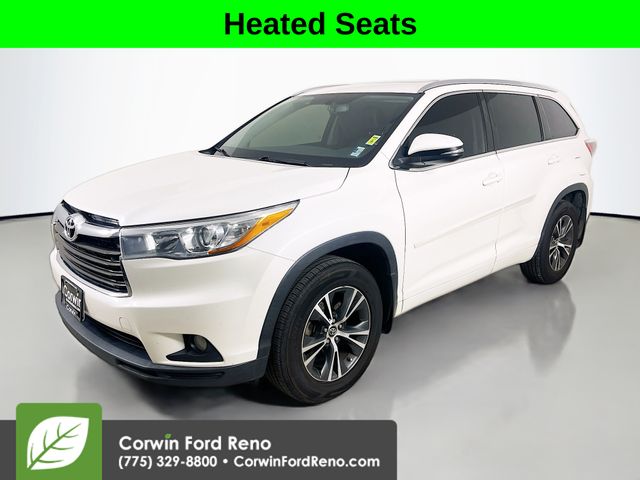 2016 Toyota Highlander XLE photo 3