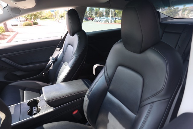 2020 Tesla Model 3 Standard Range Plus photo 13
