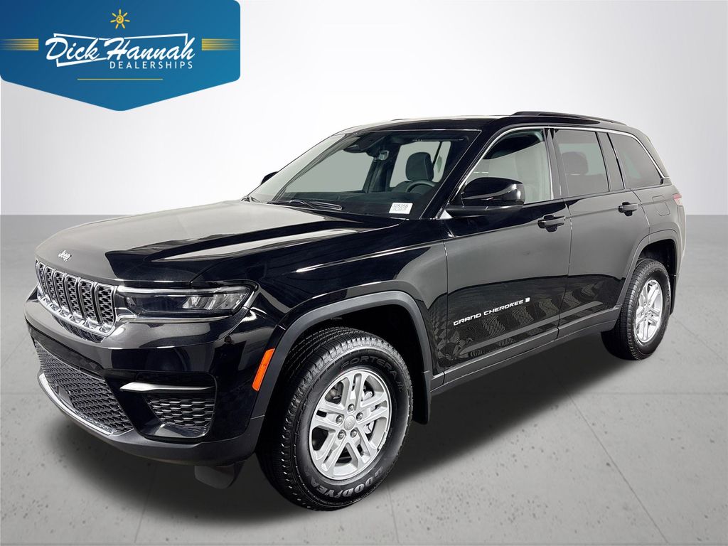 2025 Jeep Grand Cherokee Laredo's photo