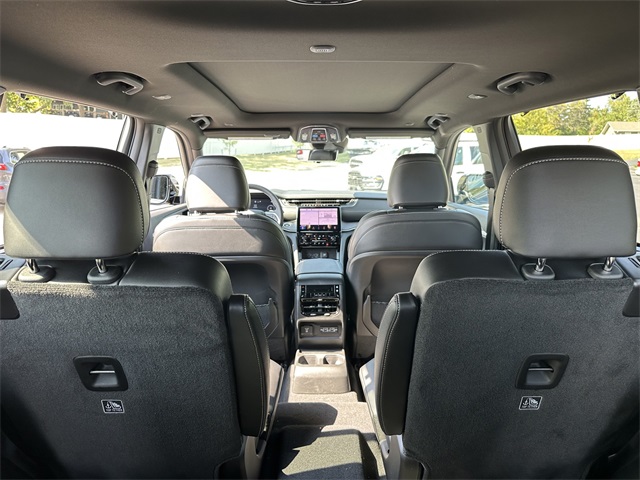 2025 Jeep Grand Cherokee L photo 11