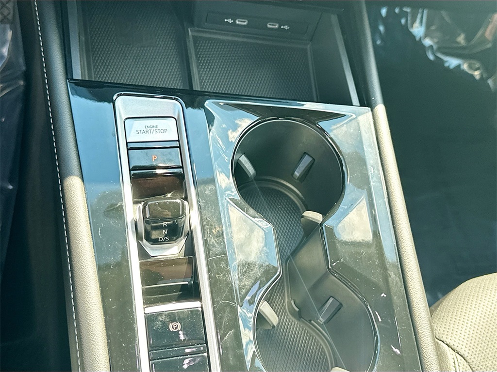 2024 Volkswagen Atlas SE Technology photo 16