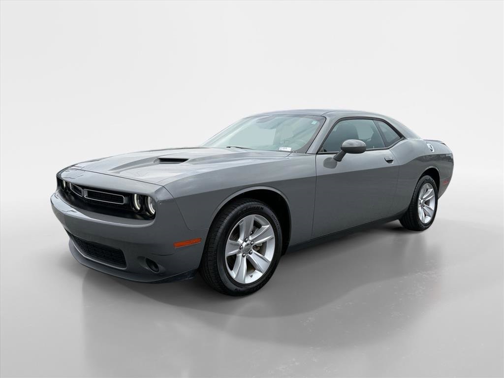 2023 Dodge Challenger SXT's photo