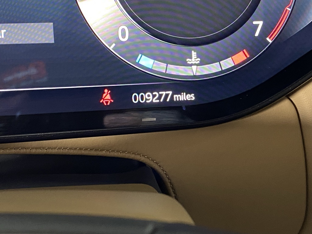 2024 Land Rover Range Rover SE photo 11