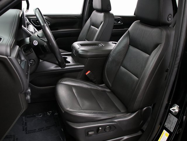 2021 Chevrolet Tahoe LT photo 2