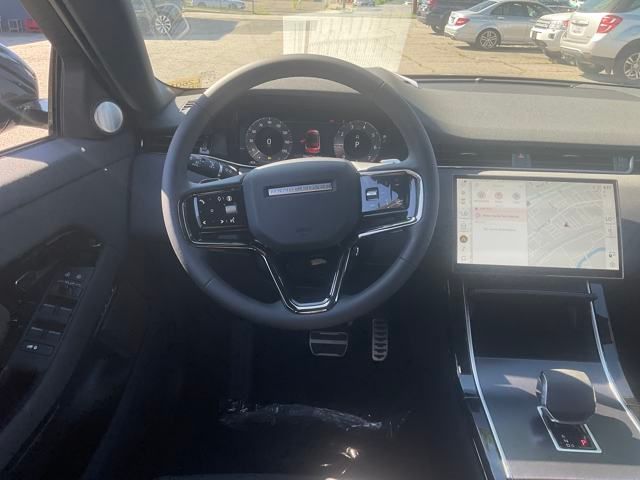 2026 Land Rover Range Rover Evoque Dynamic SE photo 12