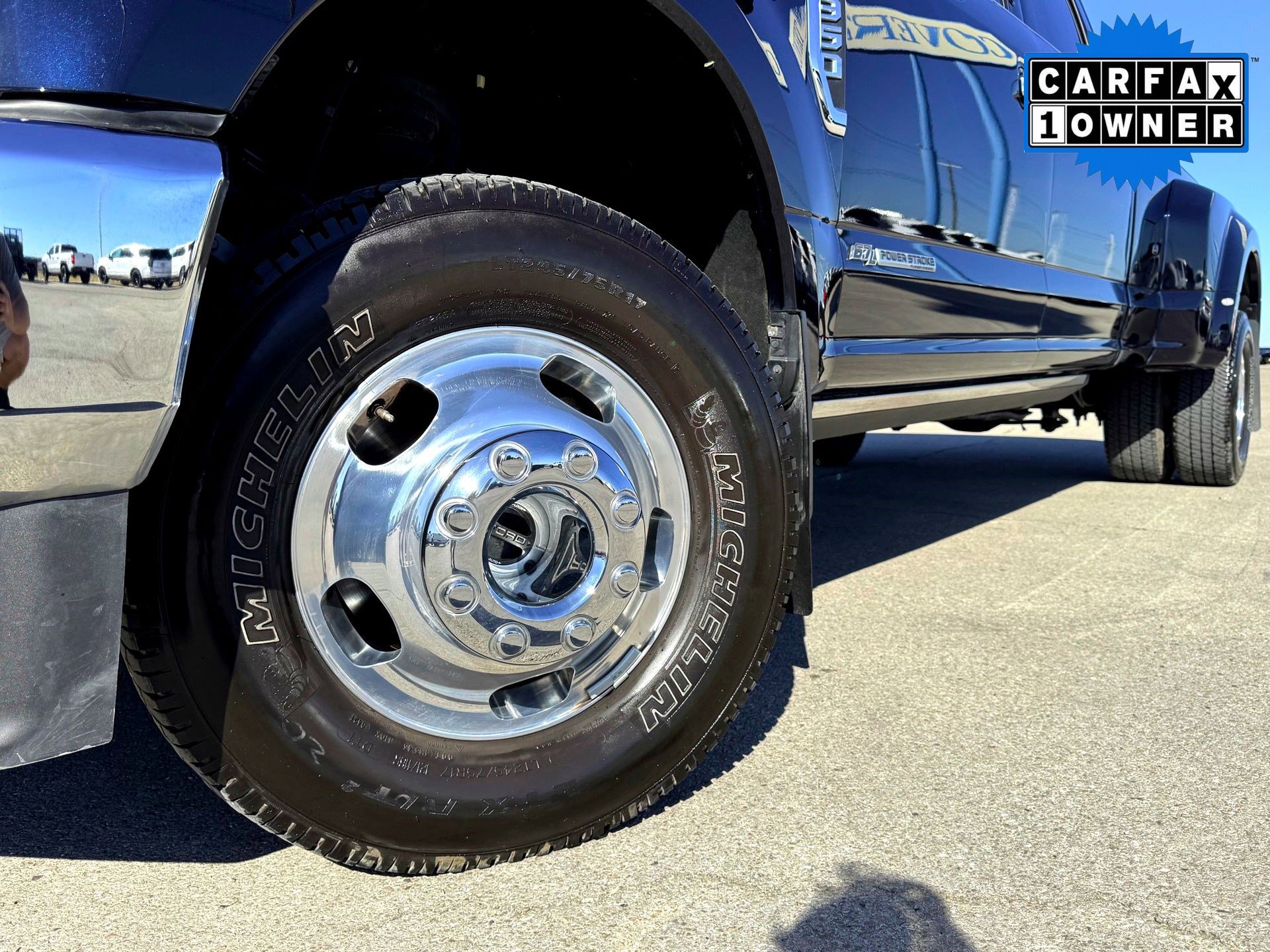 2021 Ford F-350 King Ranch photo 2