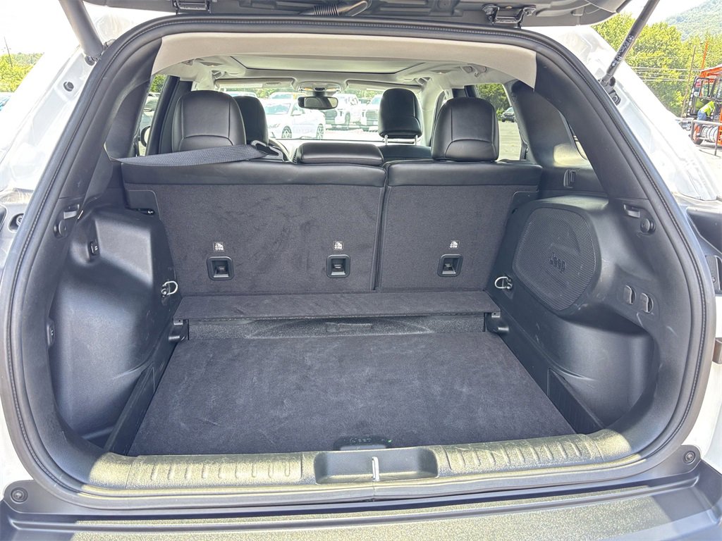 2022 Jeep Cherokee Latitude Lux photo 18