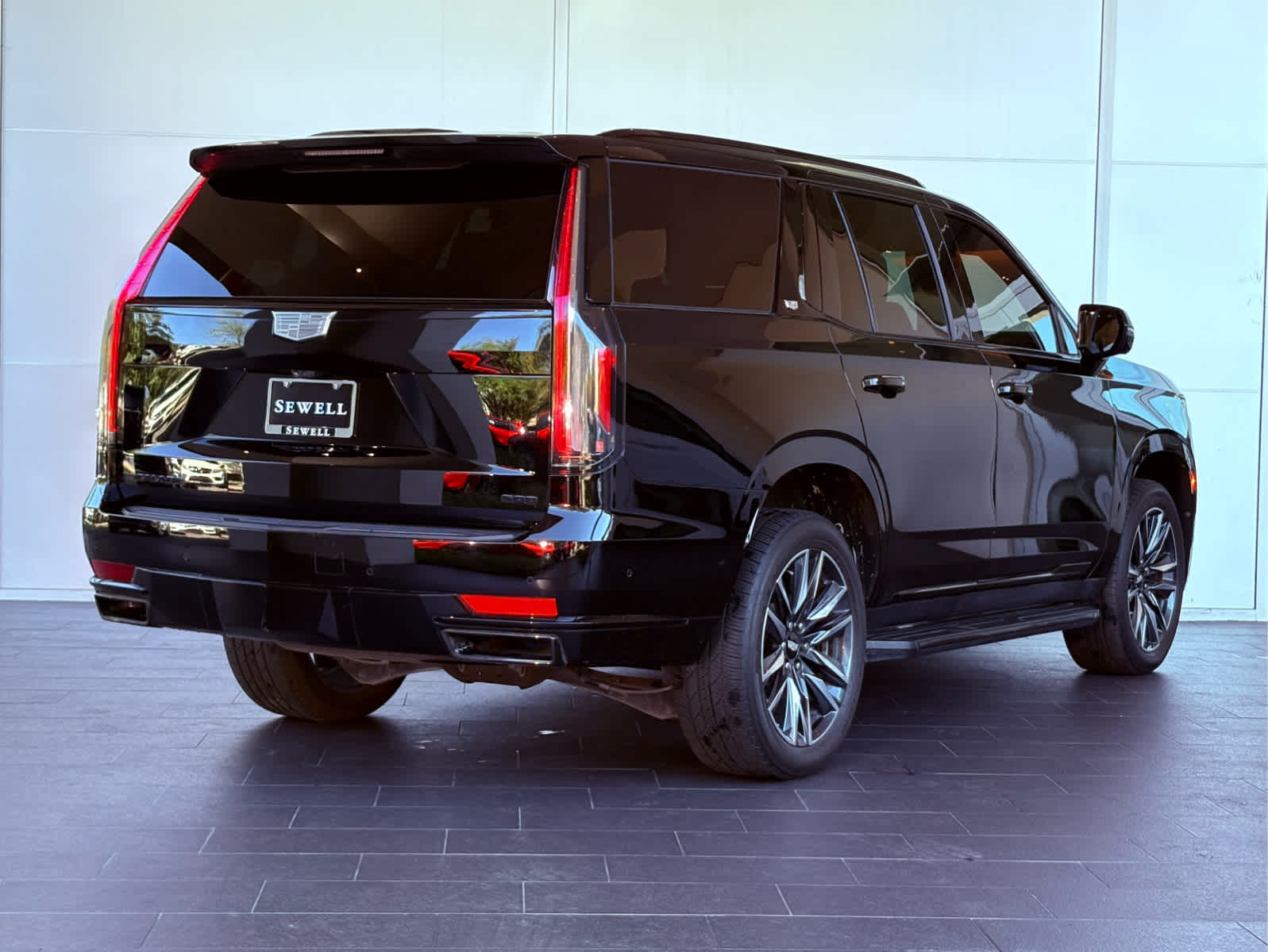 2021 Cadillac Escalade Sport photo 3