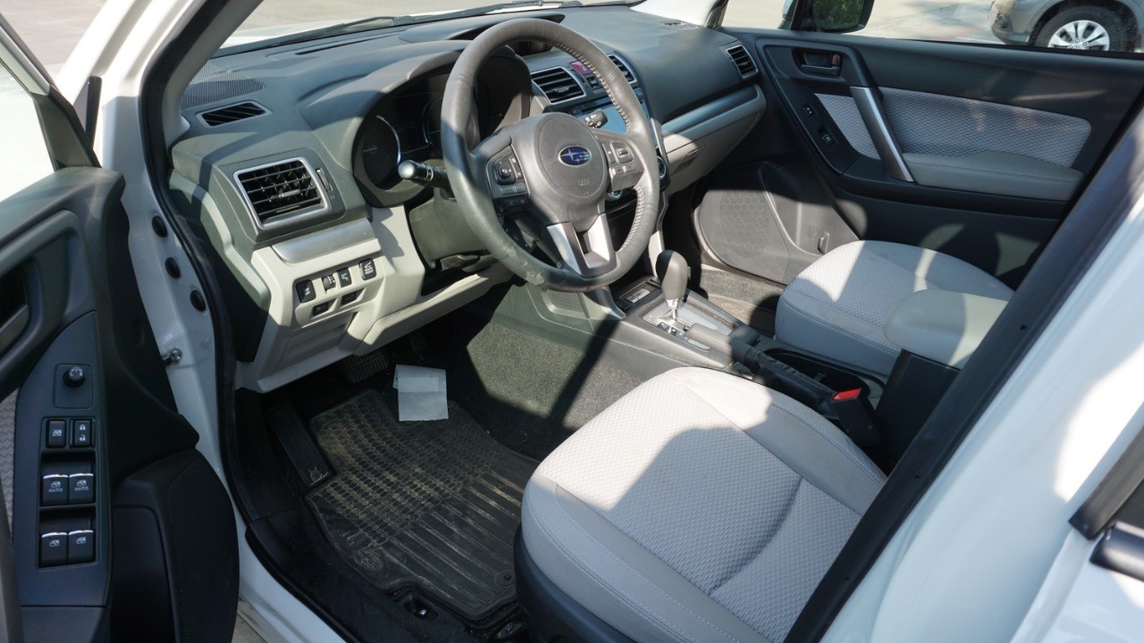 2018 Subaru Forester Premium photo 3
