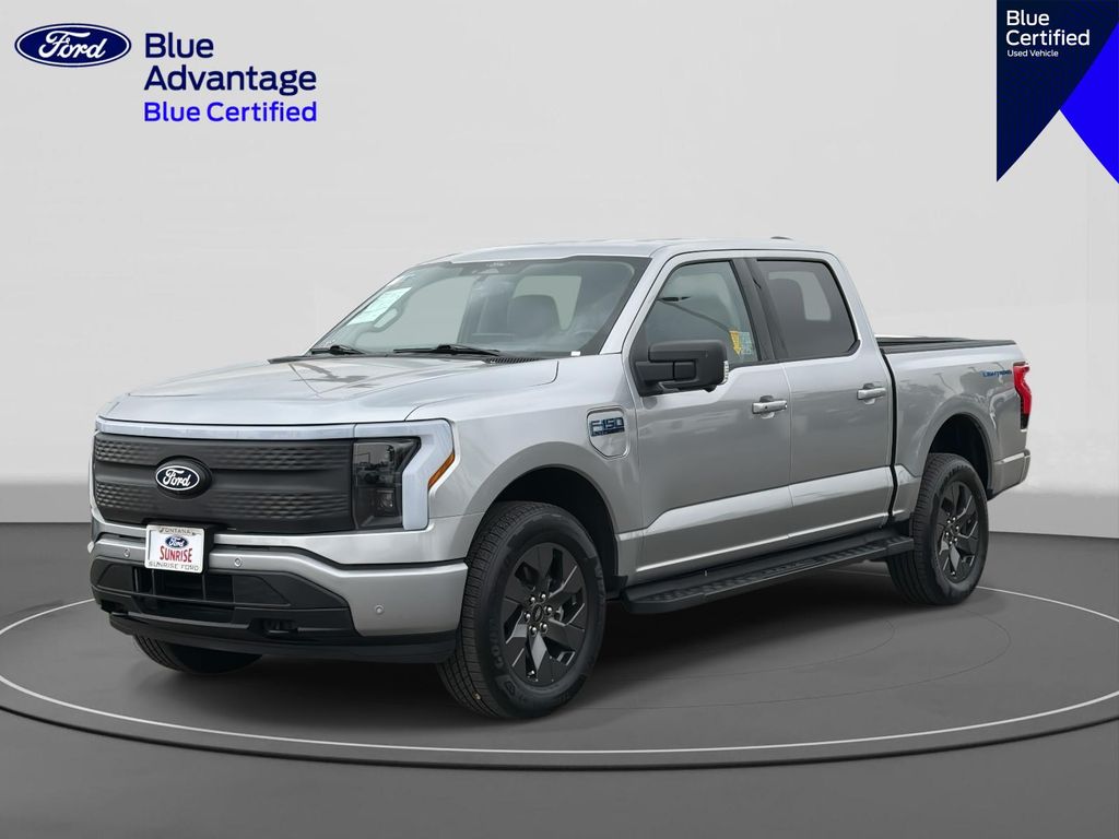 2025 Ford F-150 Lightning Flash's photo