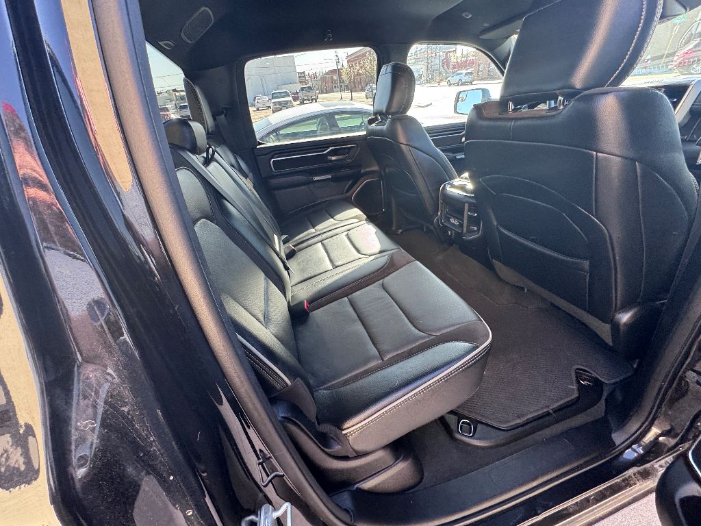 2024 Ram 1500 Laramie photo 11