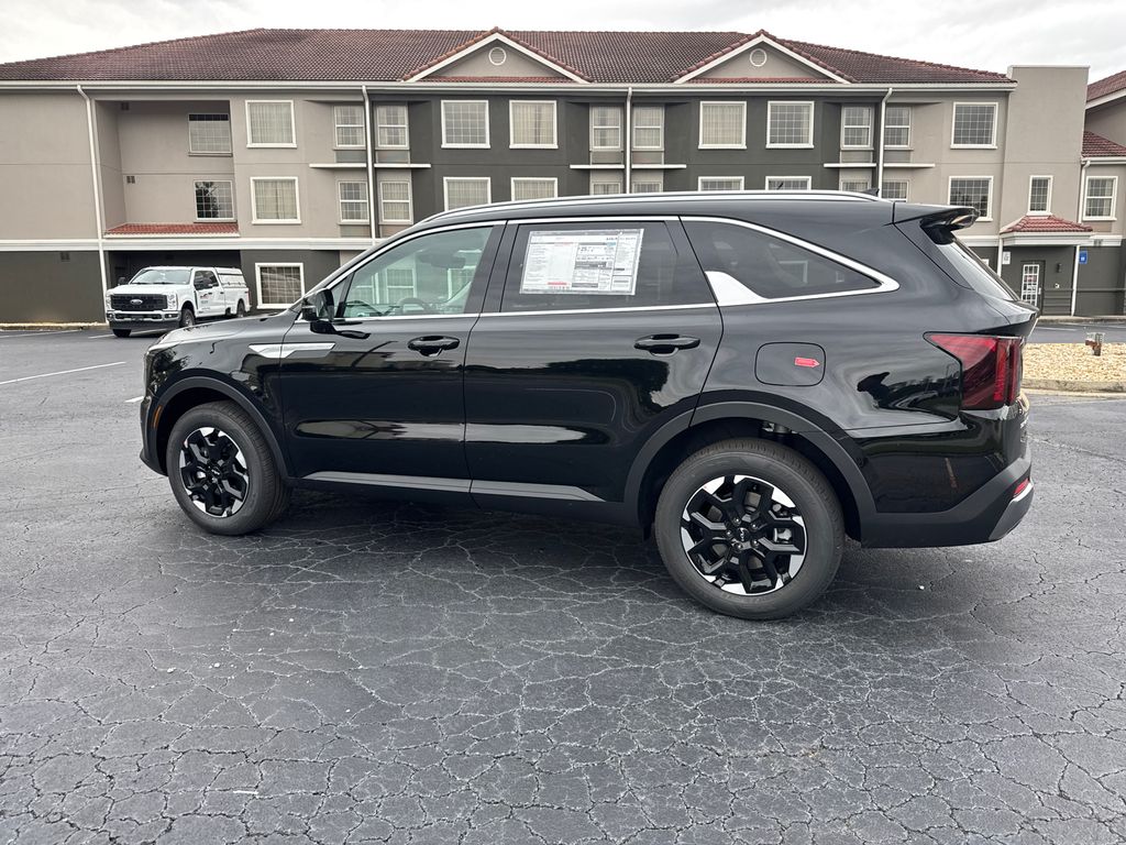 2026 Kia Sorento S photo 4