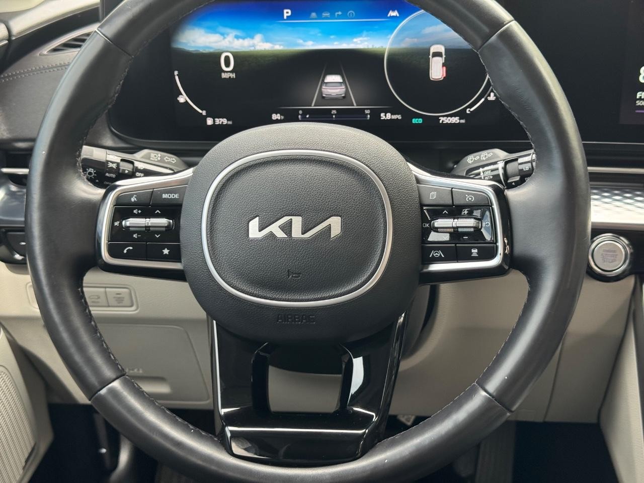 2022 Kia Carnival SX Prestige photo 12