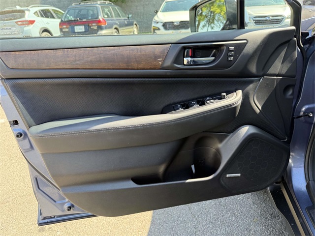 2017 Subaru Outback 3.6R photo 24