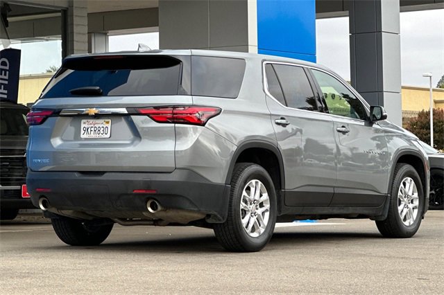 2023 Chevrolet Traverse LS photo 3