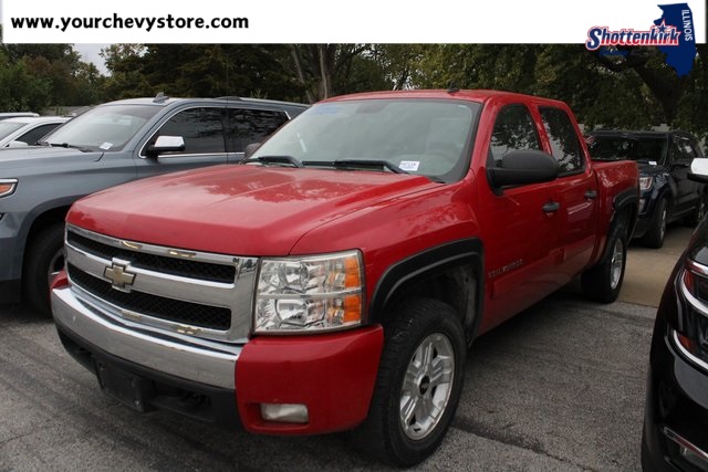 2007 Chevrolet Silverado 1500 LT photo 2