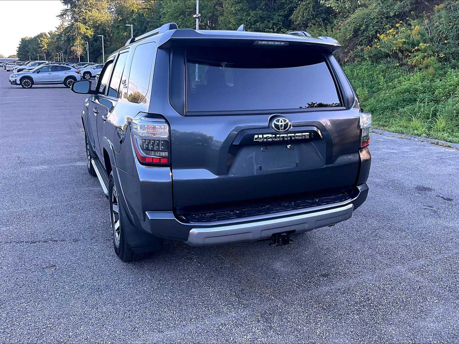 2021 Toyota 4Runner TRD photo 7